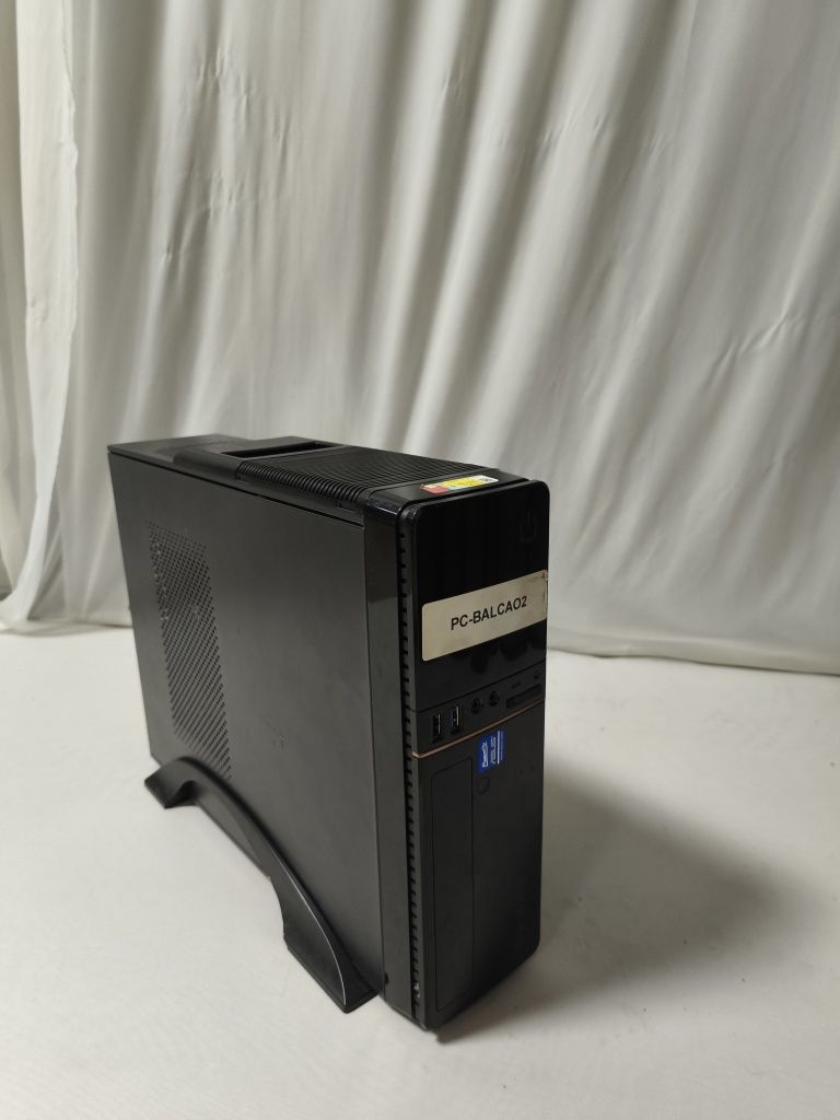 Computador compacto