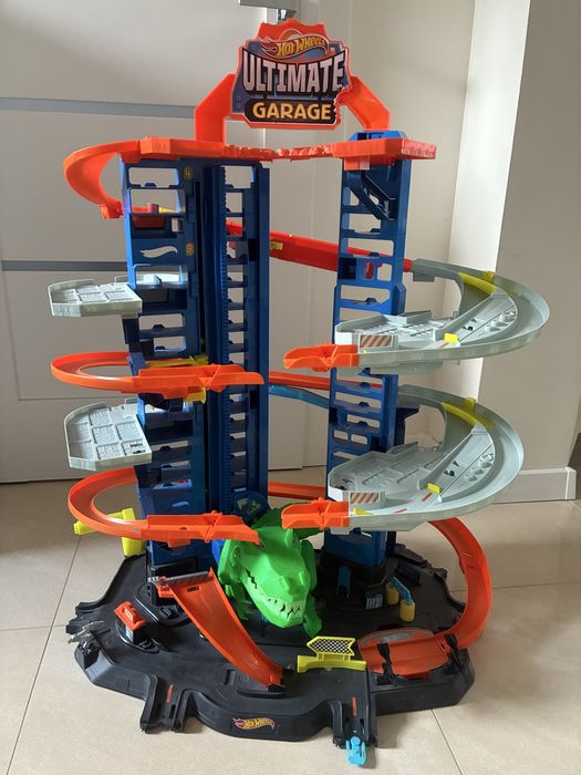 Hot wheels City GJL14 Mega Garaż Atak Dinozaura T-Rexa
