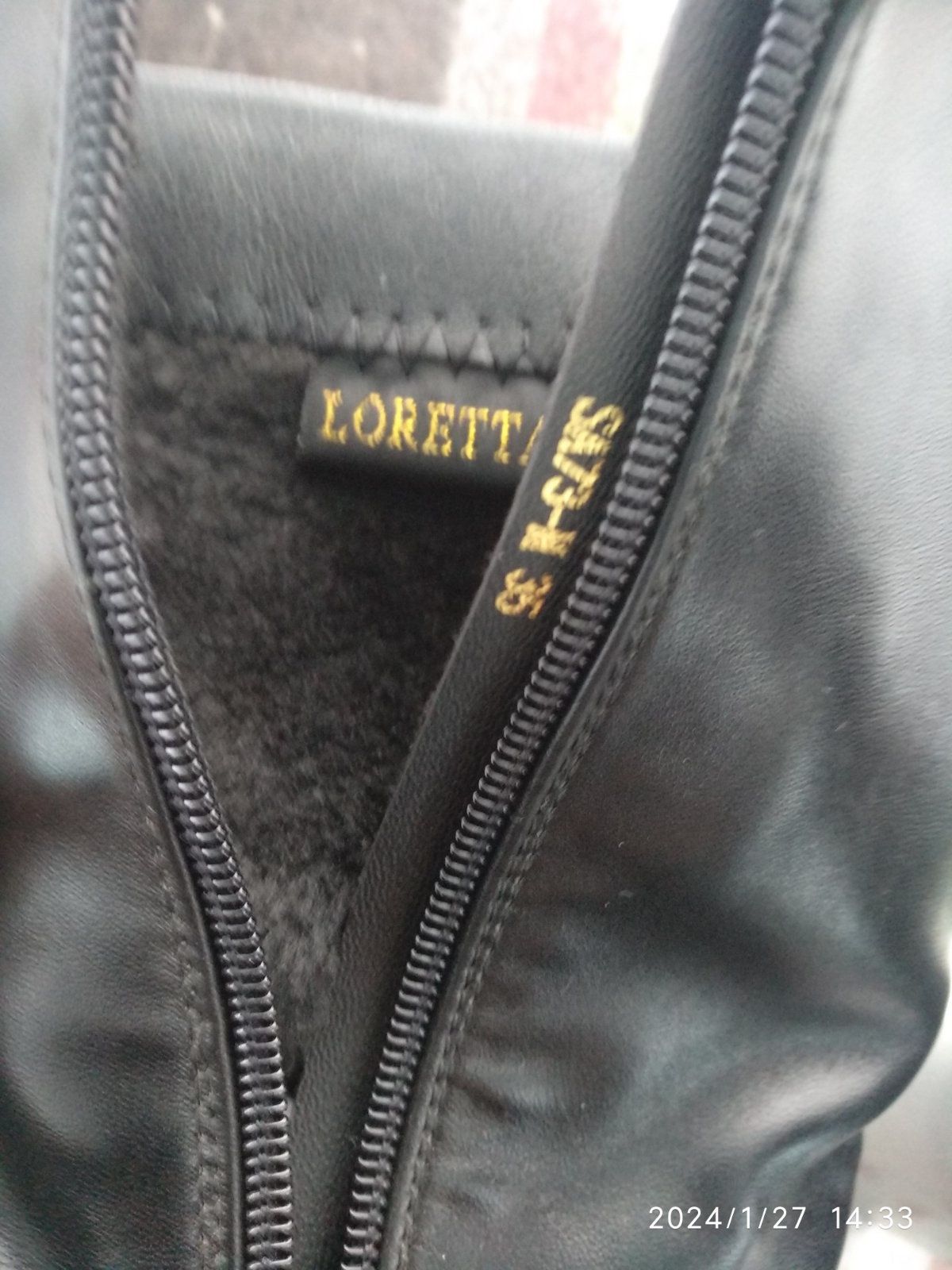 Продам чоботи нові Loretta, 35 розмір