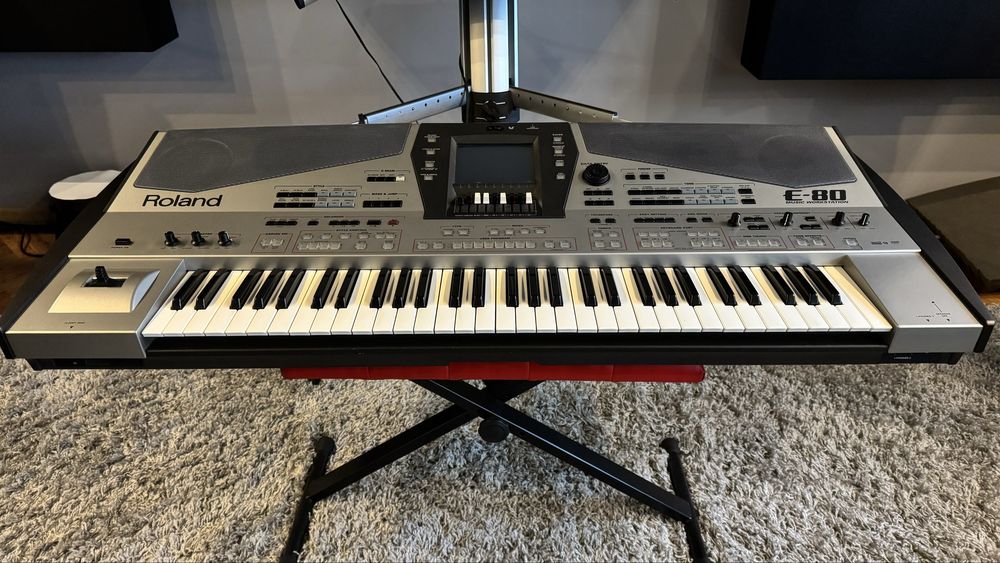 Keyboard Roland E-80