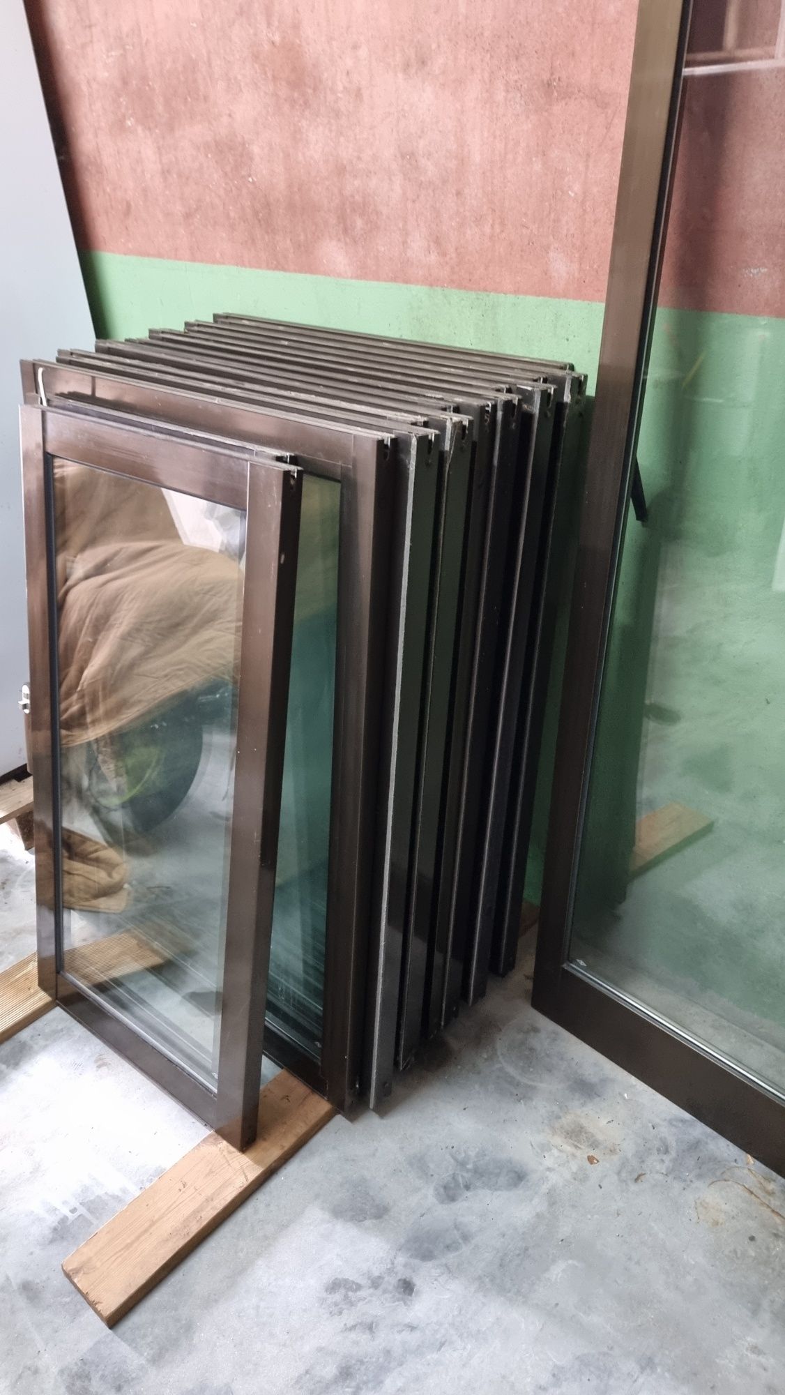 Vendo caixilharia completa