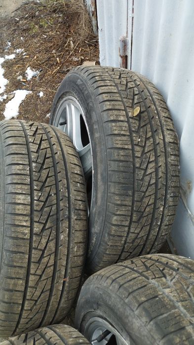 Продам резину 195/55. R16 комплект на дисках