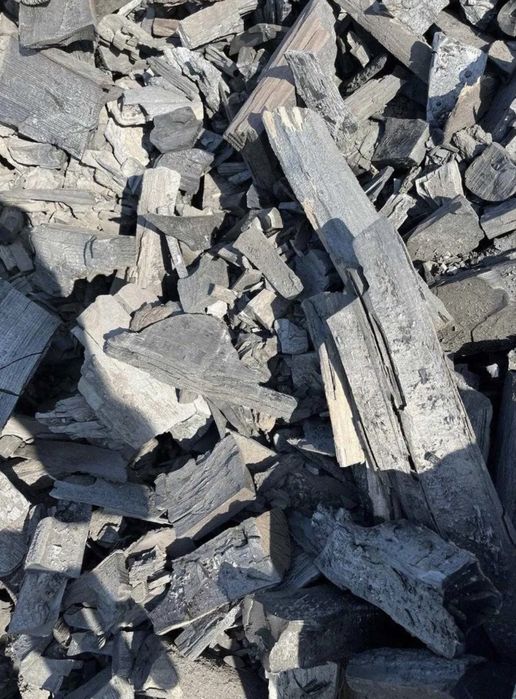 Węgiel drzewny dla użytku profesjonalnego i prywatnego