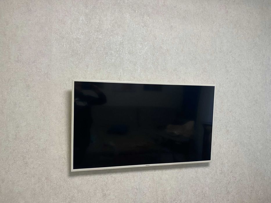 Телевізор Samsung UE49K5510AW Битий Екран Самсунг На запчастини