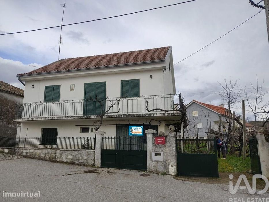 Casa de aldeia T5 em Ruvina, Ruivós e Vale das Éguas de 310,00 m2