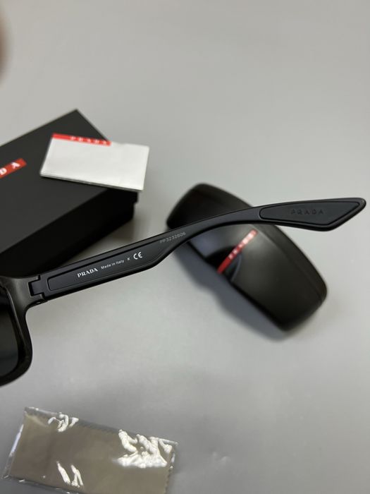 Prada Linea Rossa оригинал новые мужские солнцезащитные очки (NEW)