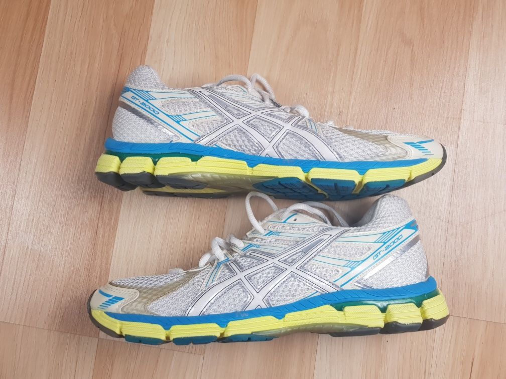 Buty do biegania Asics T2L5N (2A) Gt-2000 roz. 40