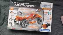 Laboratorium mechaniki  samochód elektryczny