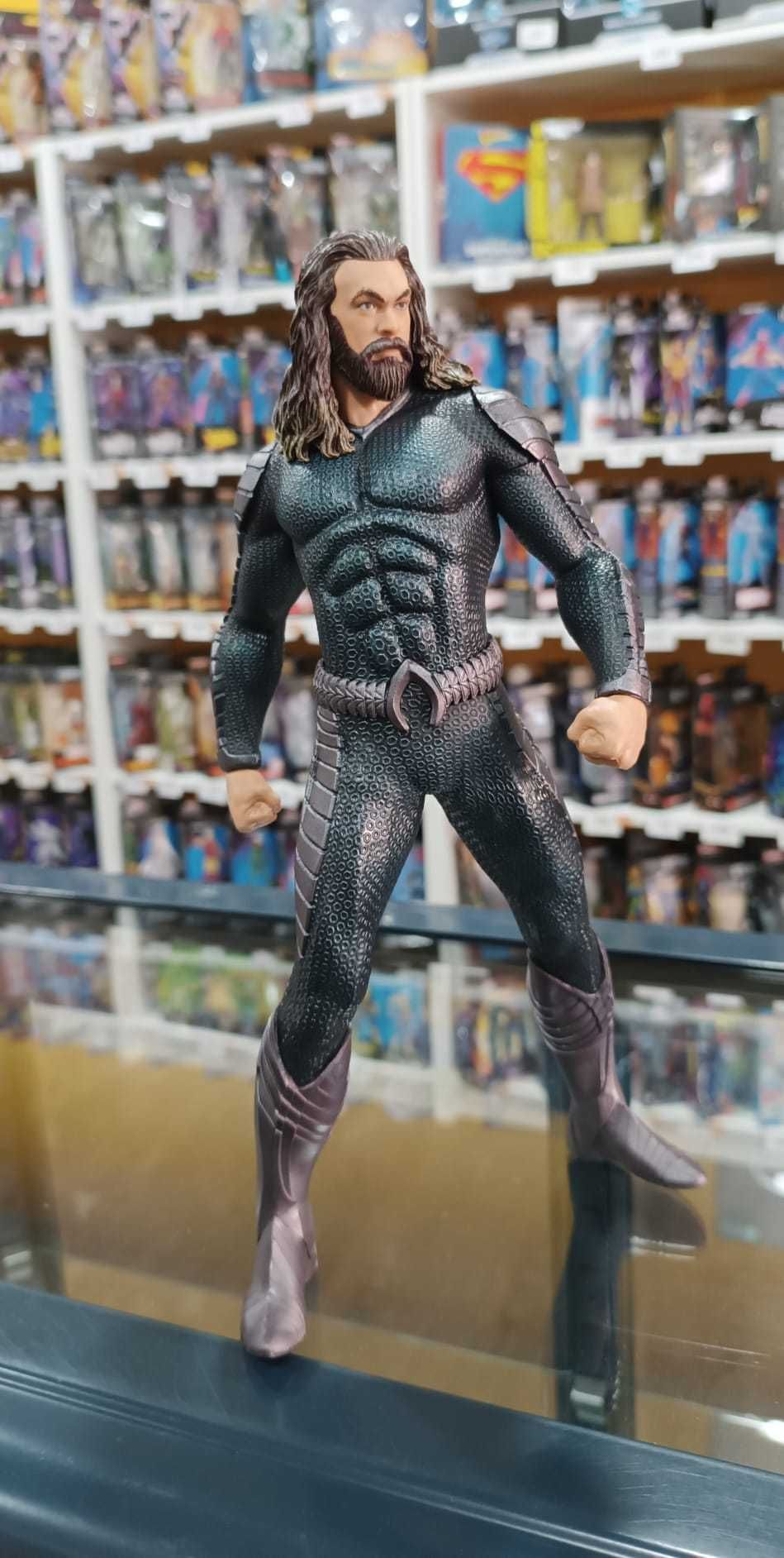 Estátua Aquaman - DC
