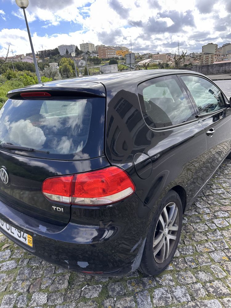 Volkswagen Golf 1.6 TDI Confortline - 2010