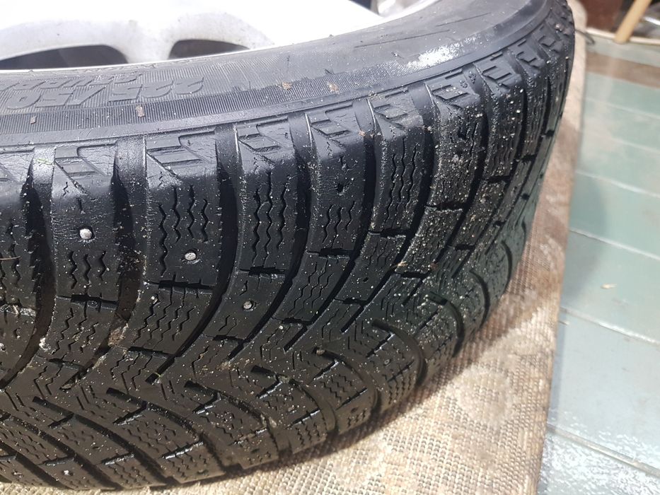 Колеса зимние RC Design R17 5×120 ET32 с резиной 225/50 R17