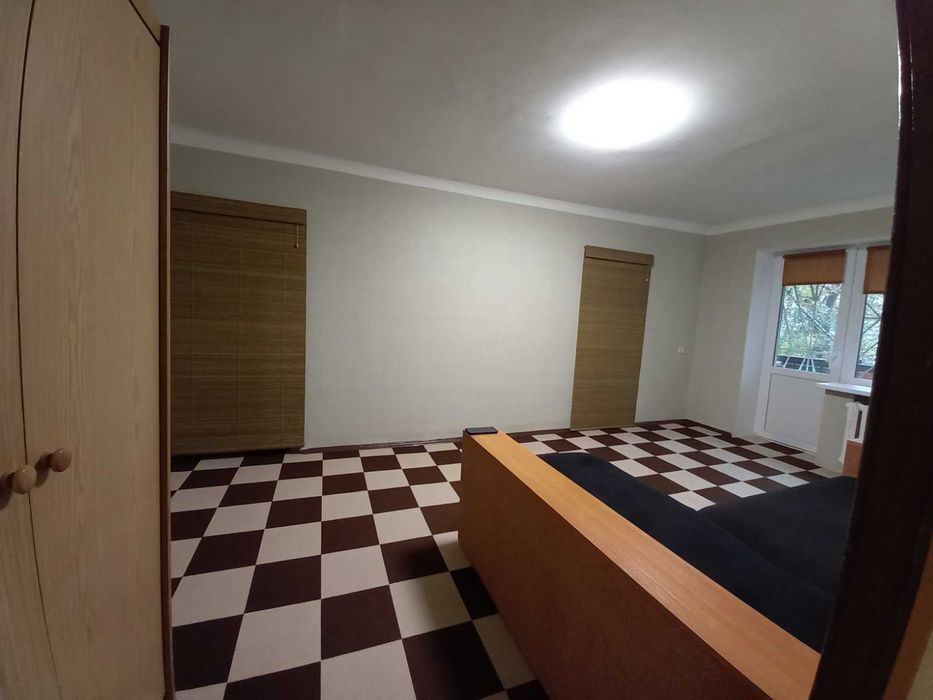 Сдається 2х кімнатна вул.Щербаківського м.Нивки 10хвилин