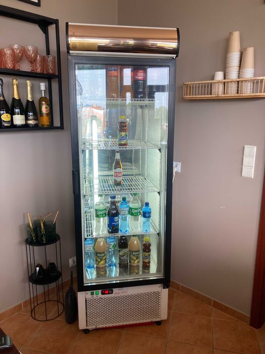 Szafa chłodnicza witrynowa przeszklona Firmy Gold