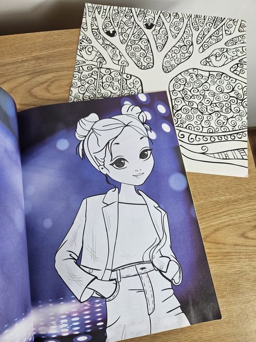 Kolorowanki dla dziewczynki Frozen Modelki + antystresowe