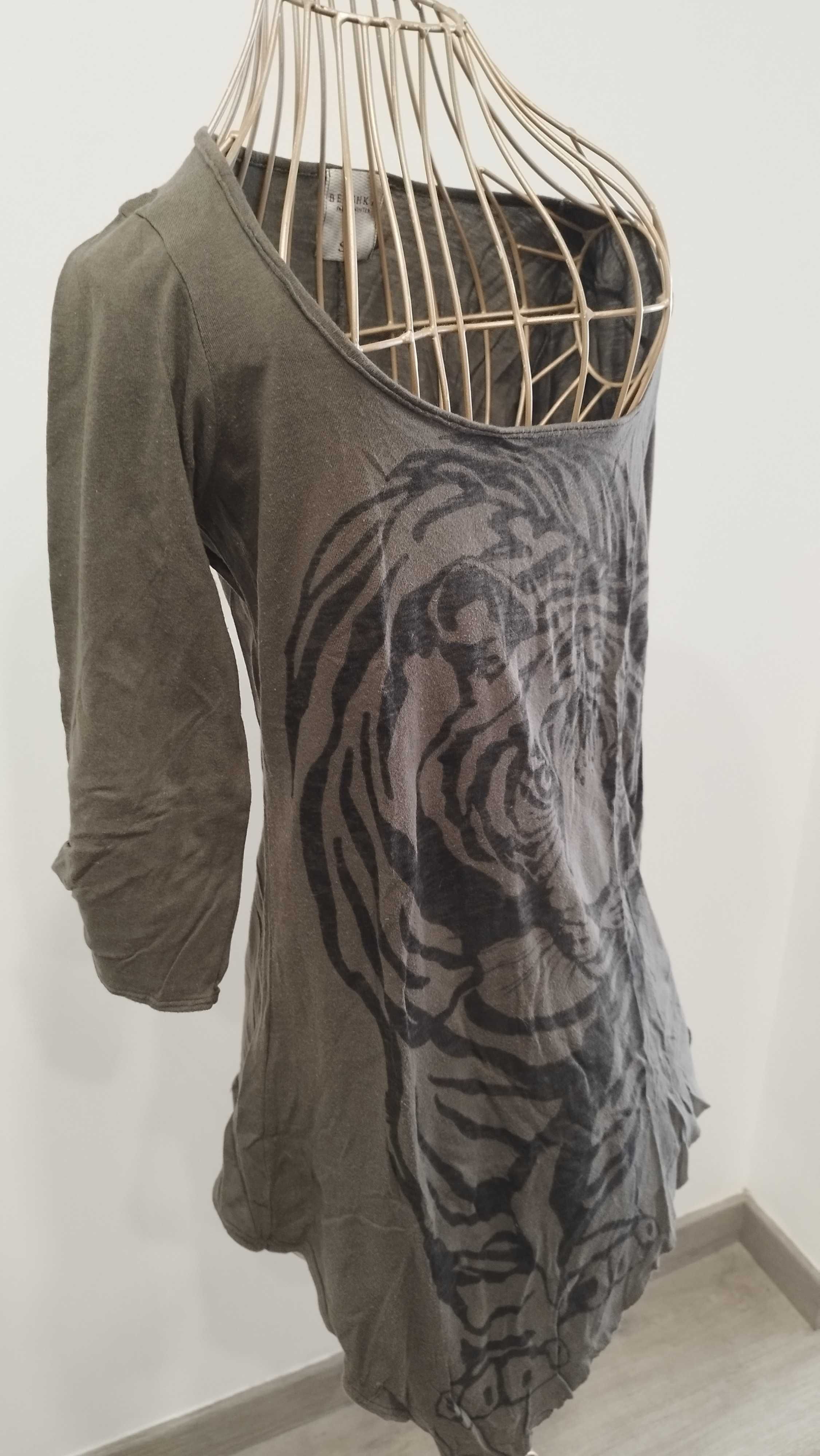 Camisola meia-manga Assimétrica Tigre