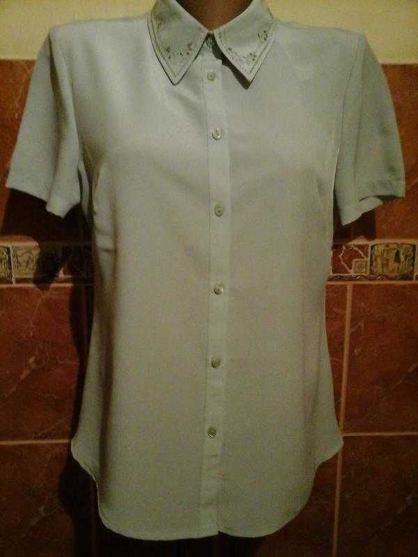 оливковая классическая шелковая рубашка блузка