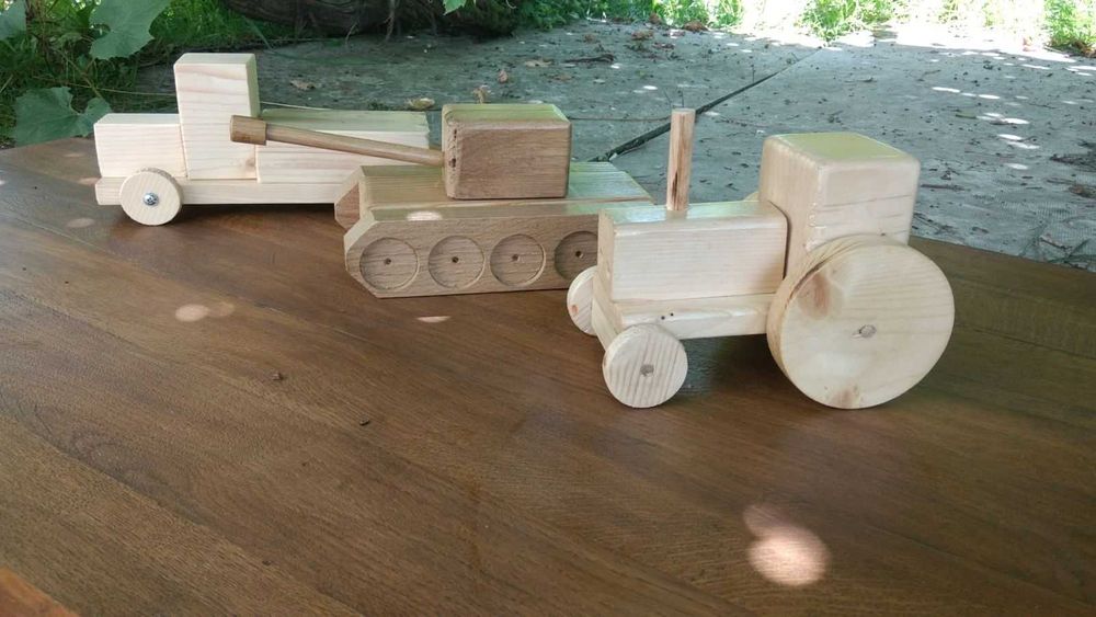 Виготовляю якісні столярні вироби:двері,вікна,меблеві фасади