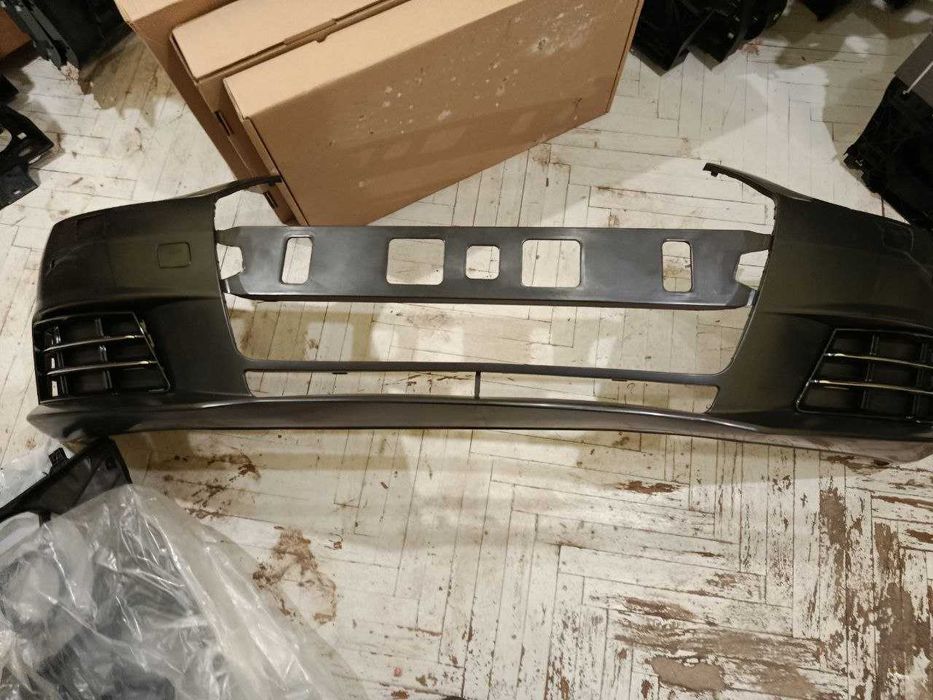 Audi A4 B9 Передній Бампер