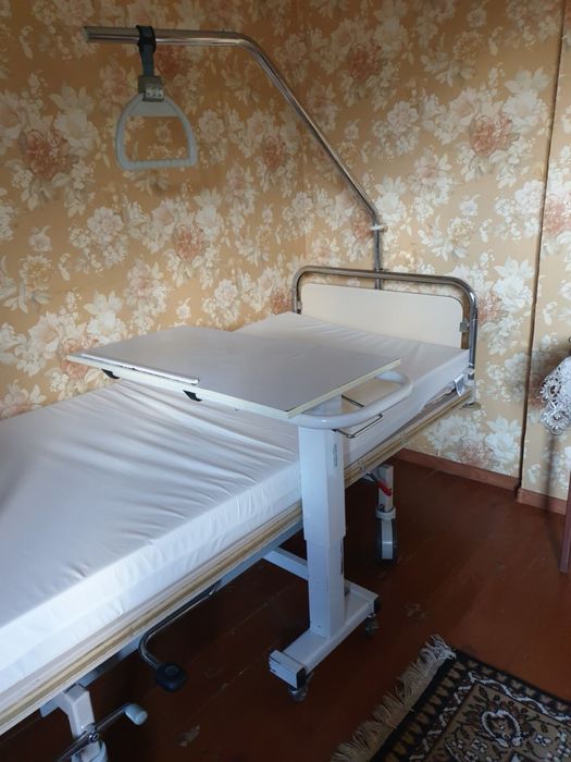 Продається медичне ліжко, ліжко для лежачих