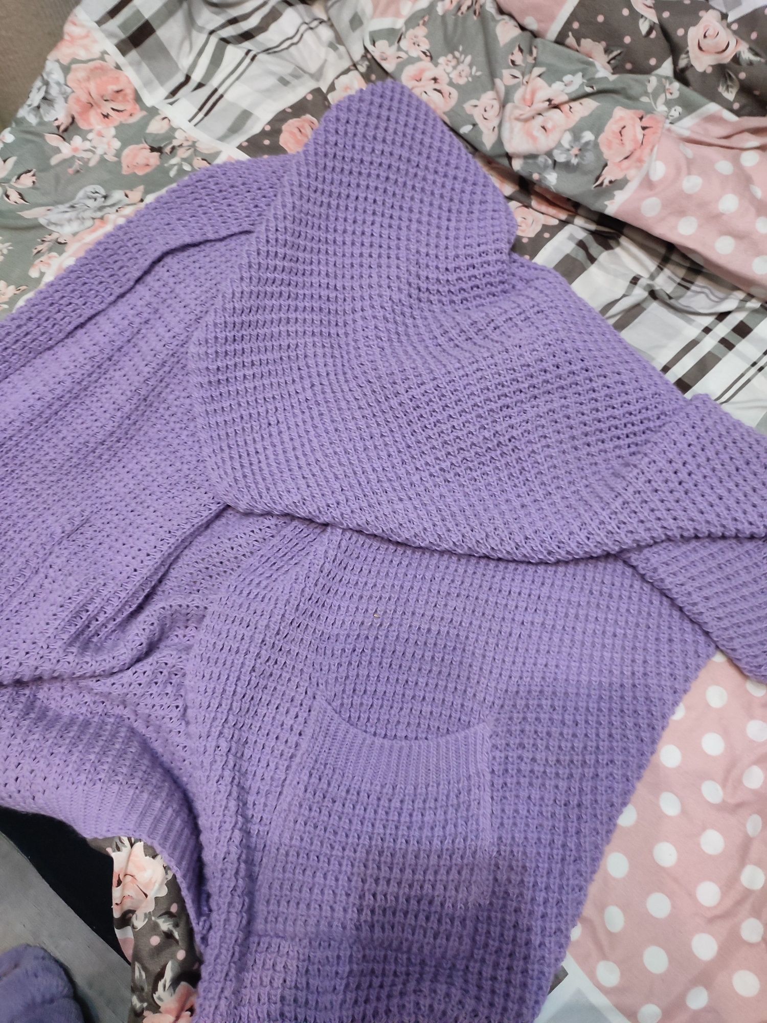 Bluza czarna fioletowy sweter