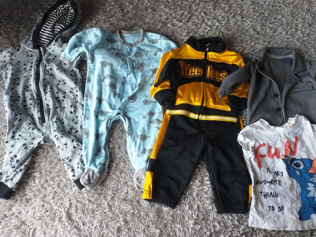 Ubrania w bdb stanie dla chłopca r 74 i 80 garnitury bluzy dresy body