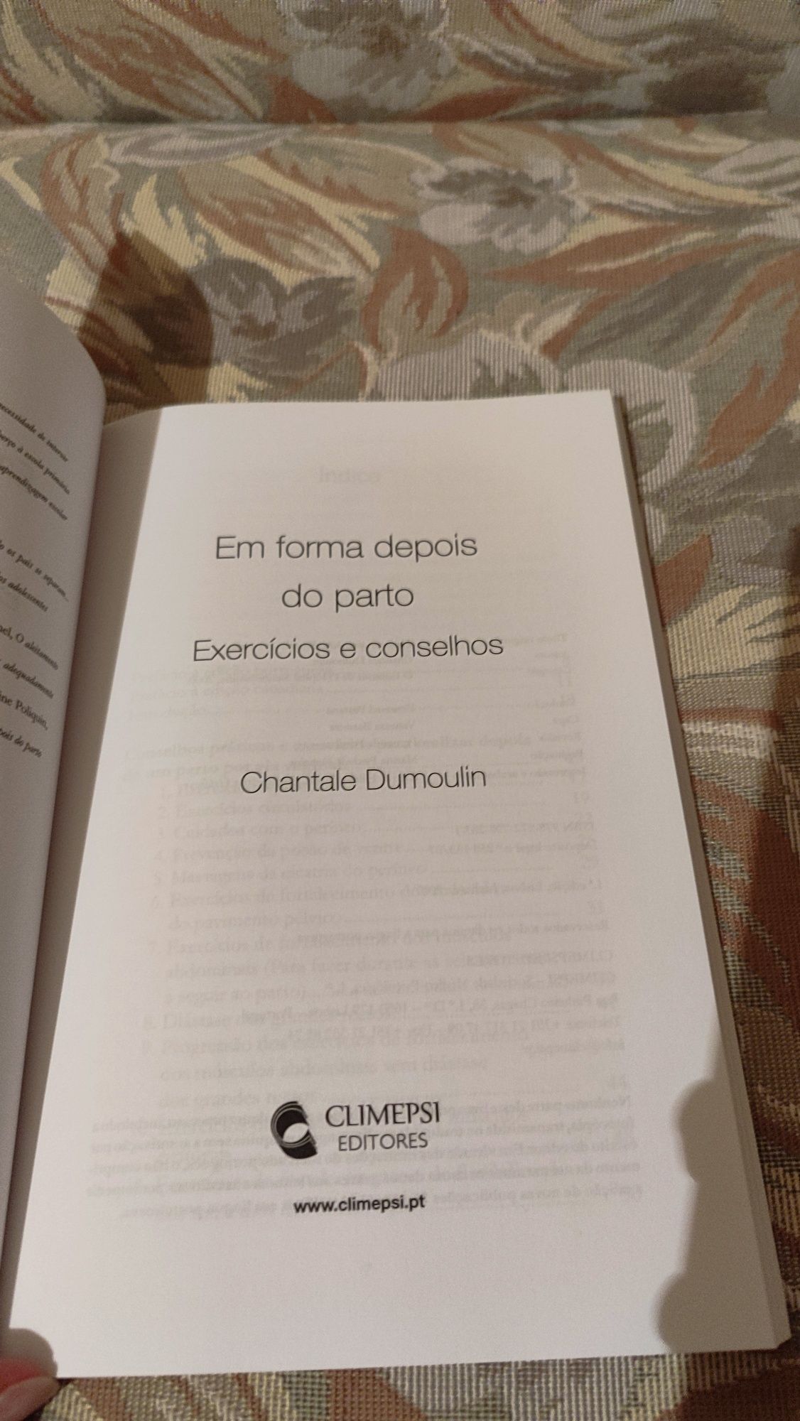 Livro "Em Forma Depois do Parto"