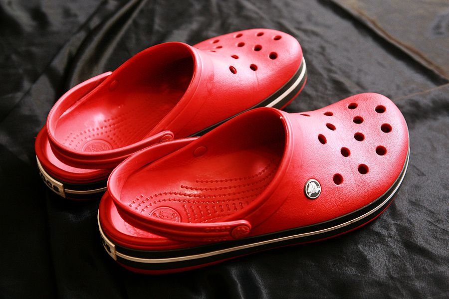 продам крутые классные оригинальные сандалии сабо Crocband Clog Crocs