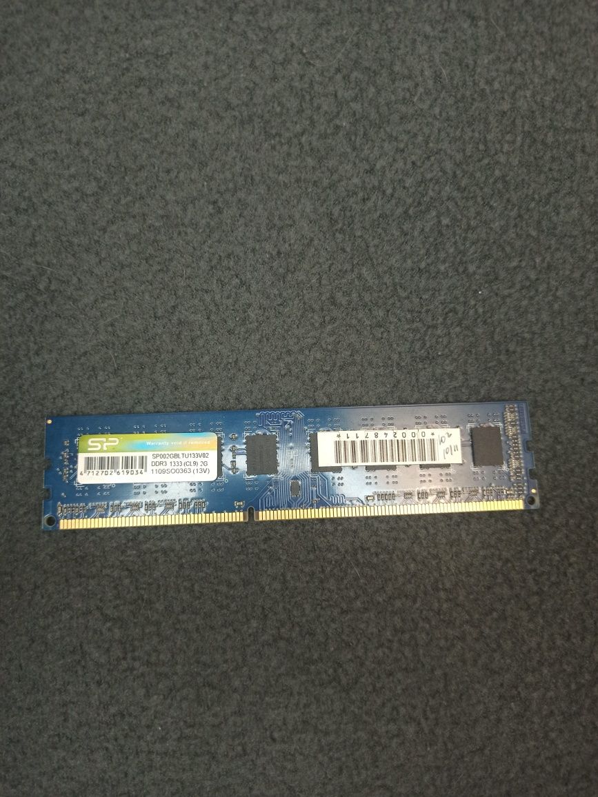 Оперативная память 2 GB DDR3-1333