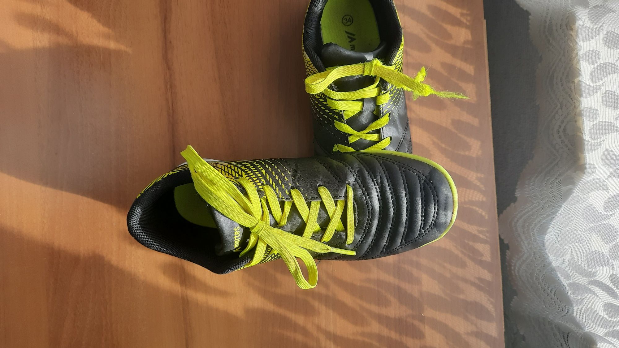 Buty halówki sportowe 34martens
