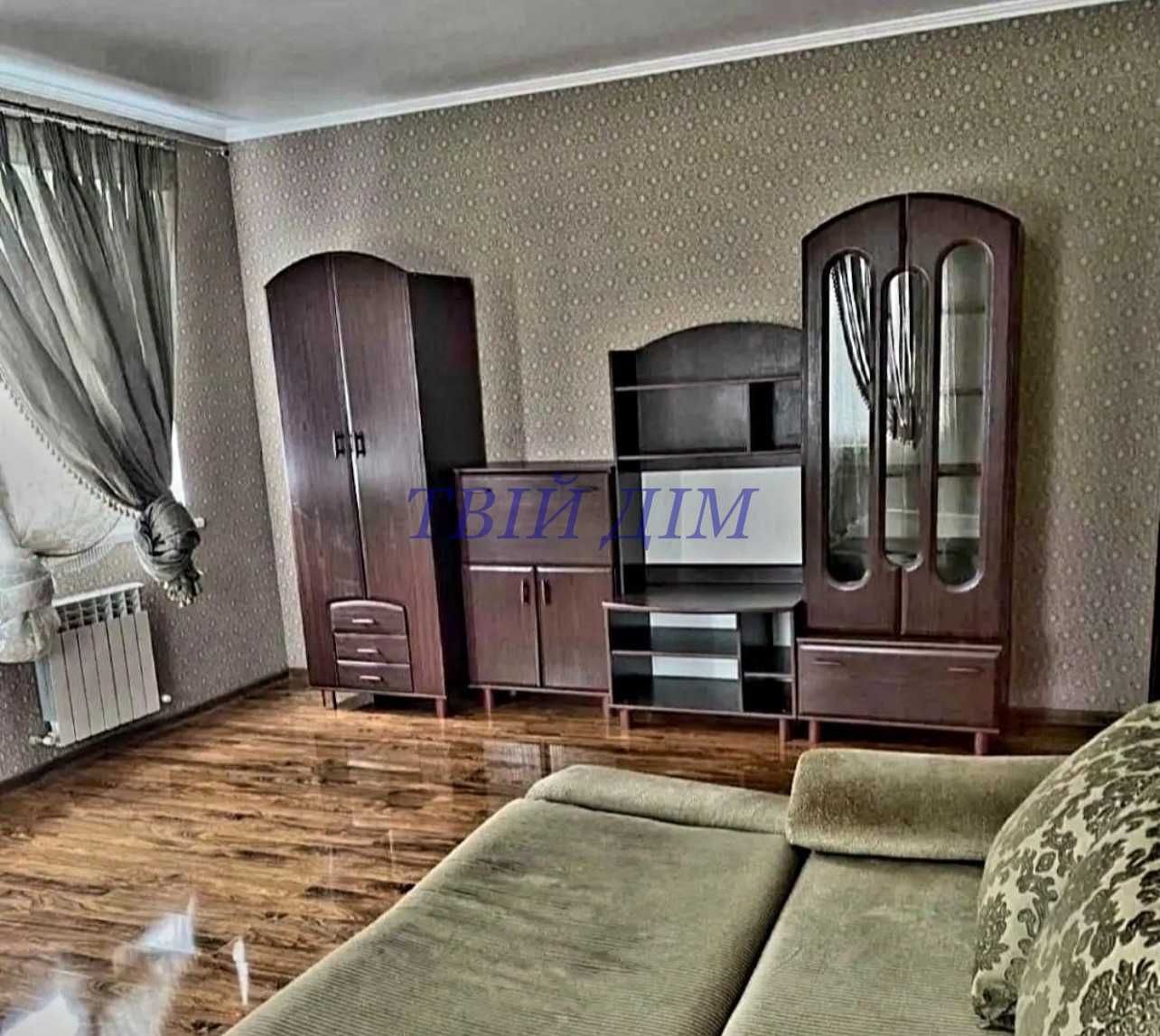 Продам будинок з банею та гаражем м.Бориспіль