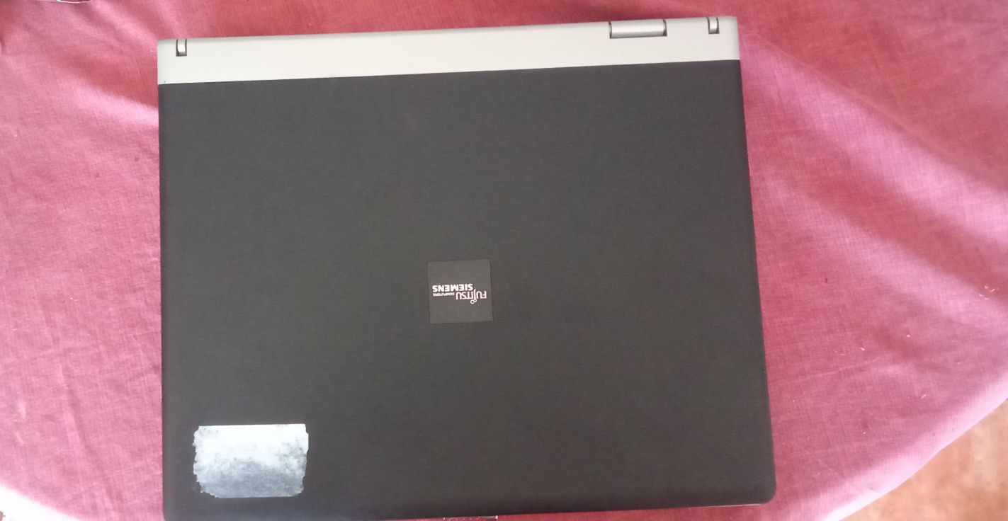 Vendo ou troco dois PCs um LG outro Siemens