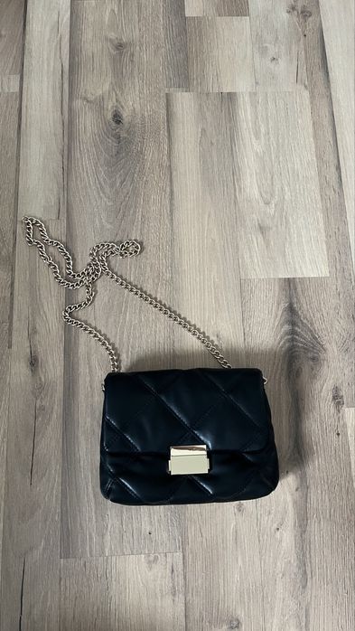 Torebka H&M na łańcuszku