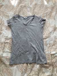Szara koszulka bluzka tshirt z dekoltem w serek dekolt v xs 34 amisu