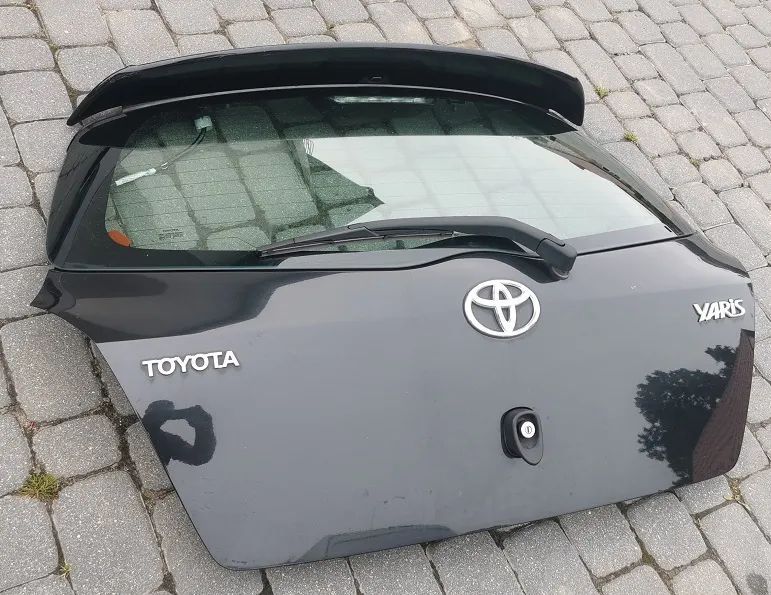 TOYOTA YARIS II KLAPA BAGAZNIKA 5D SPOILER 209 POMORSKIE