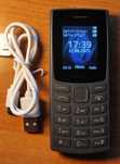 Nokia 105 i kabel do ładowania