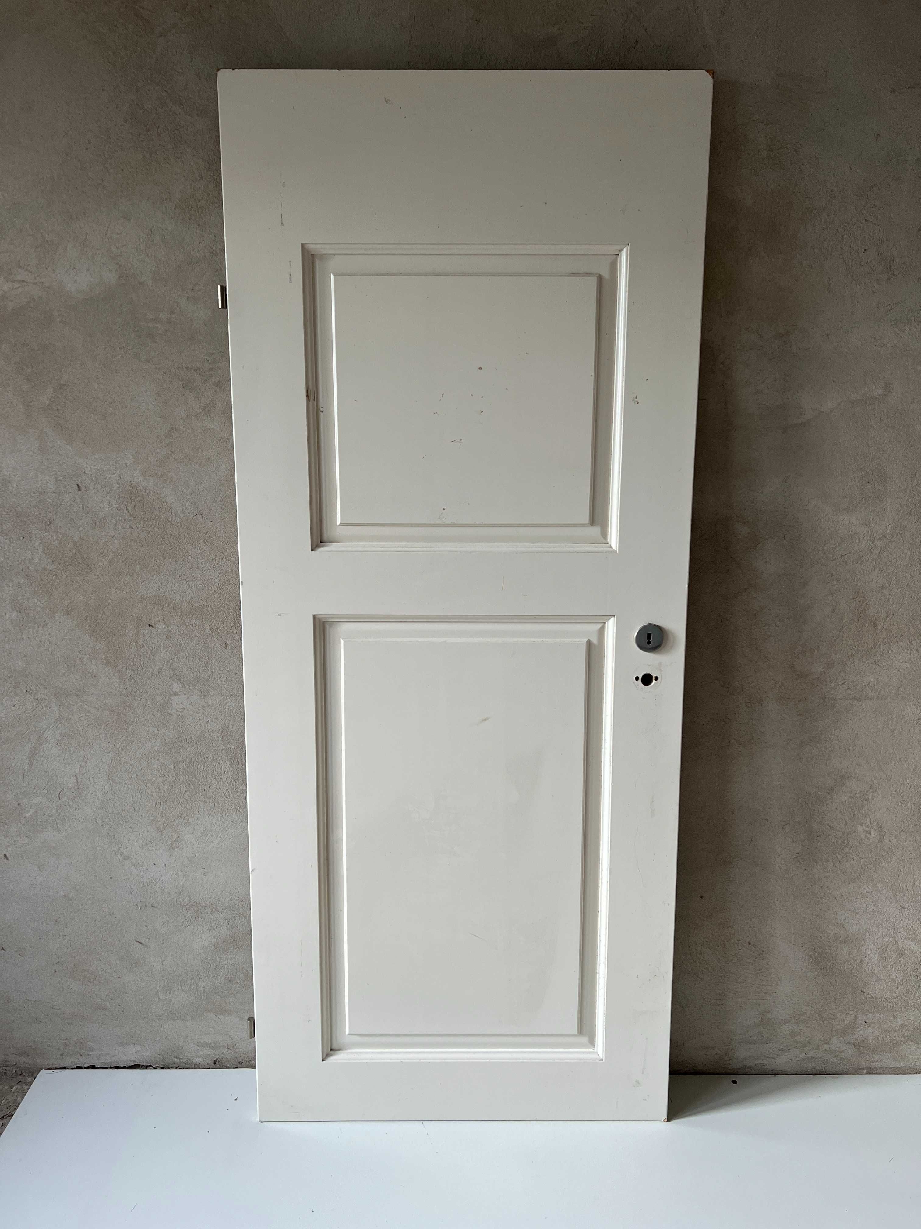 Drzwi białe wewnętrze / zewnętrzne 85 x 201 cm OKAZJA