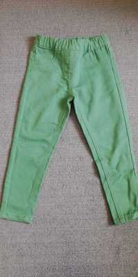Calças NOVAS de menina verdes 4 anos (104cm) da PocoPiano