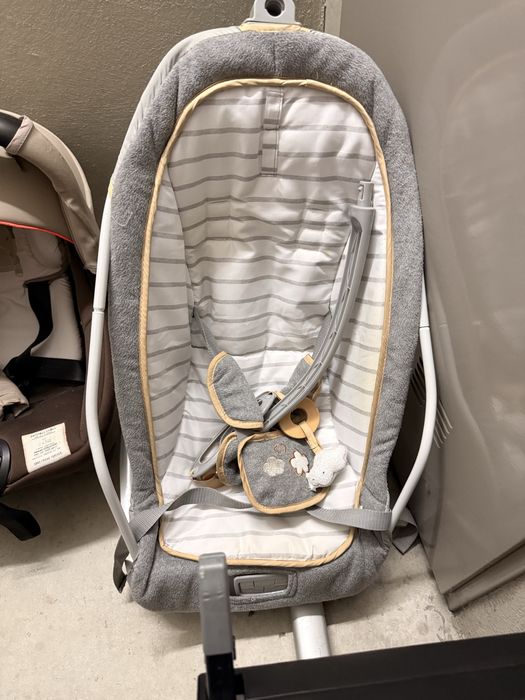 Varios Bebe , ovo+ cadeiras+isofix+carro, etc -150€