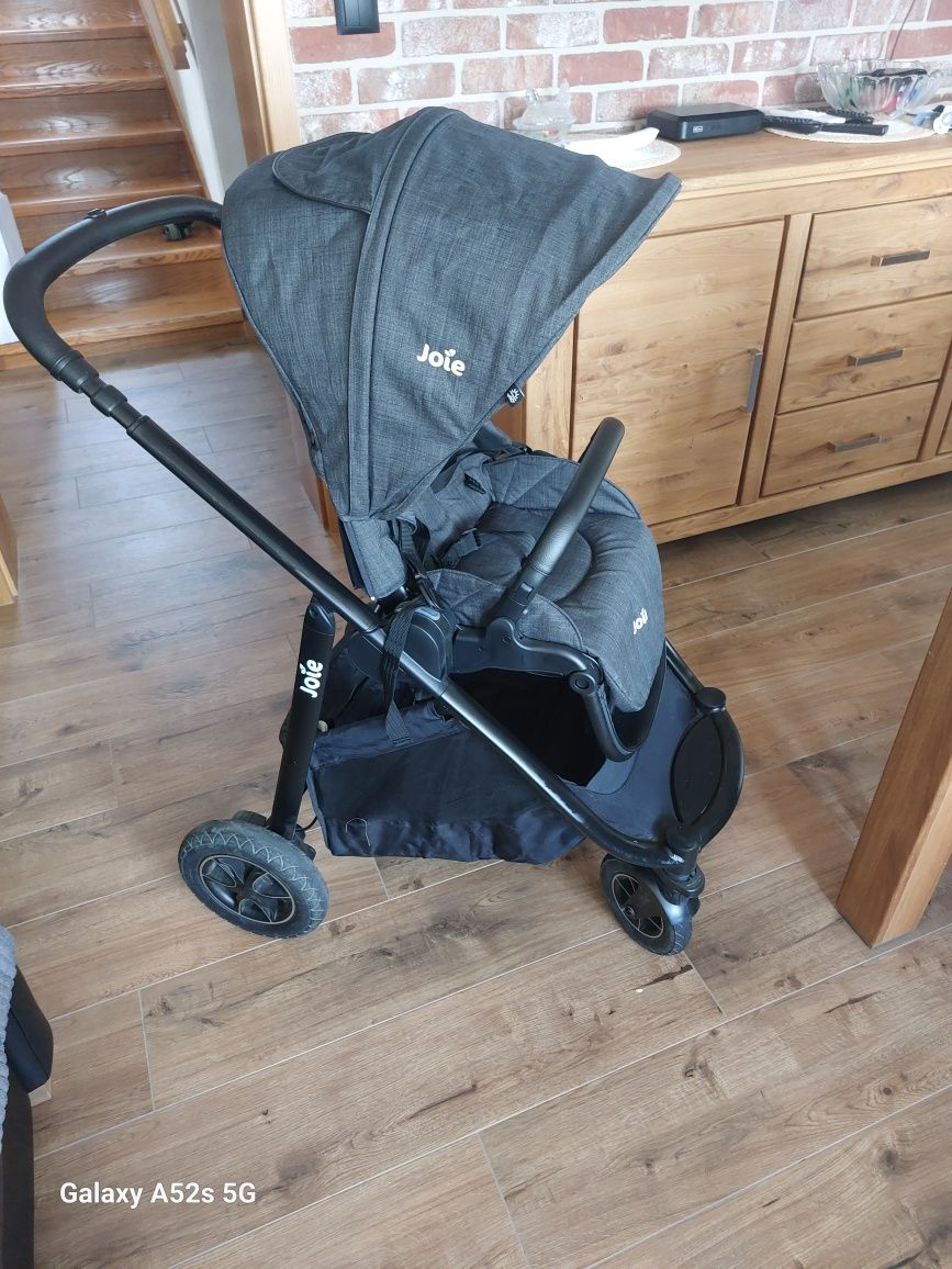 Wózek spacerowy Joie Versatrax | Pavemen