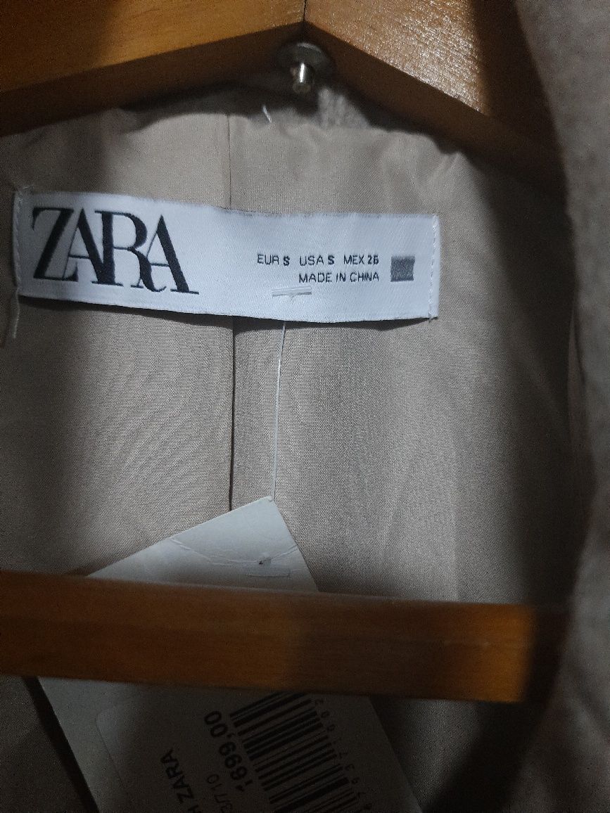 Пальто женское Zara
