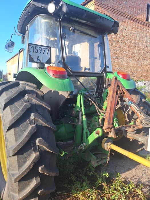 Продаж Трактор John Deere 6110B 2019