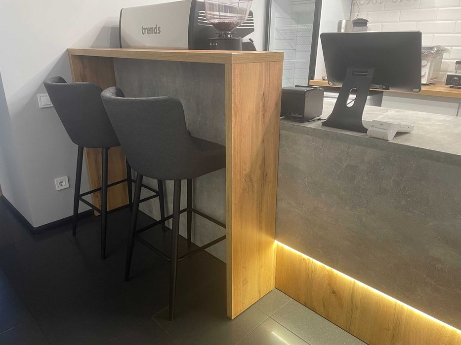 Оборудование та мебли для кавярні