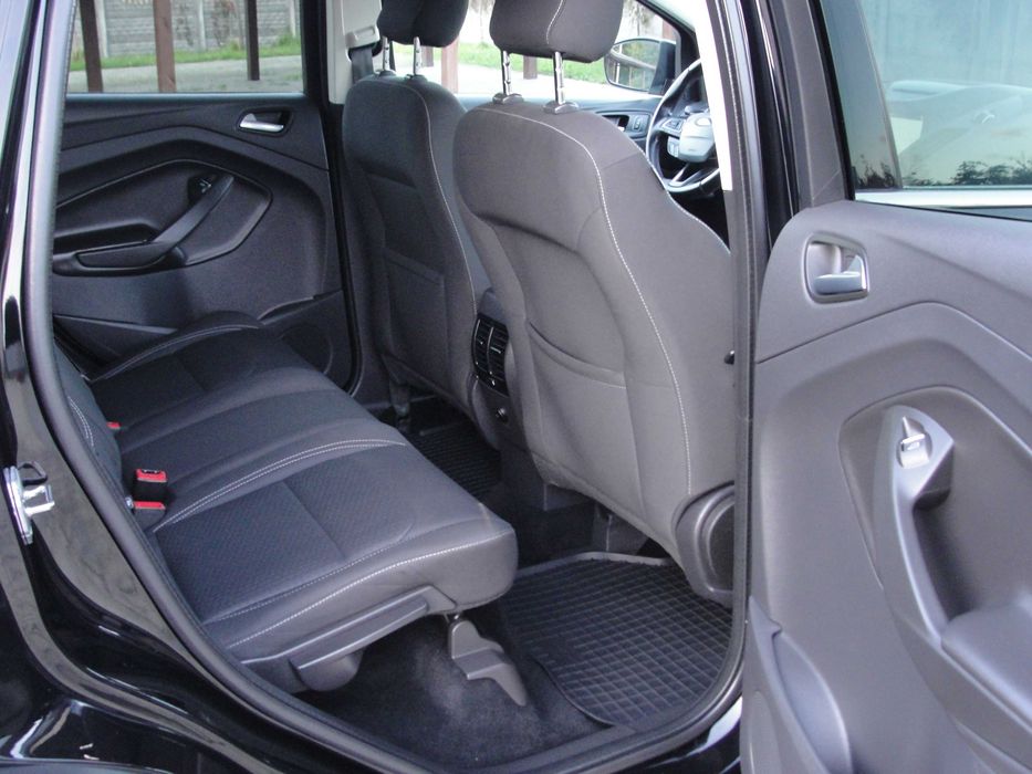 Czarna Kuga 1.5 Turbo lift navi* el. klapa* I-ręka