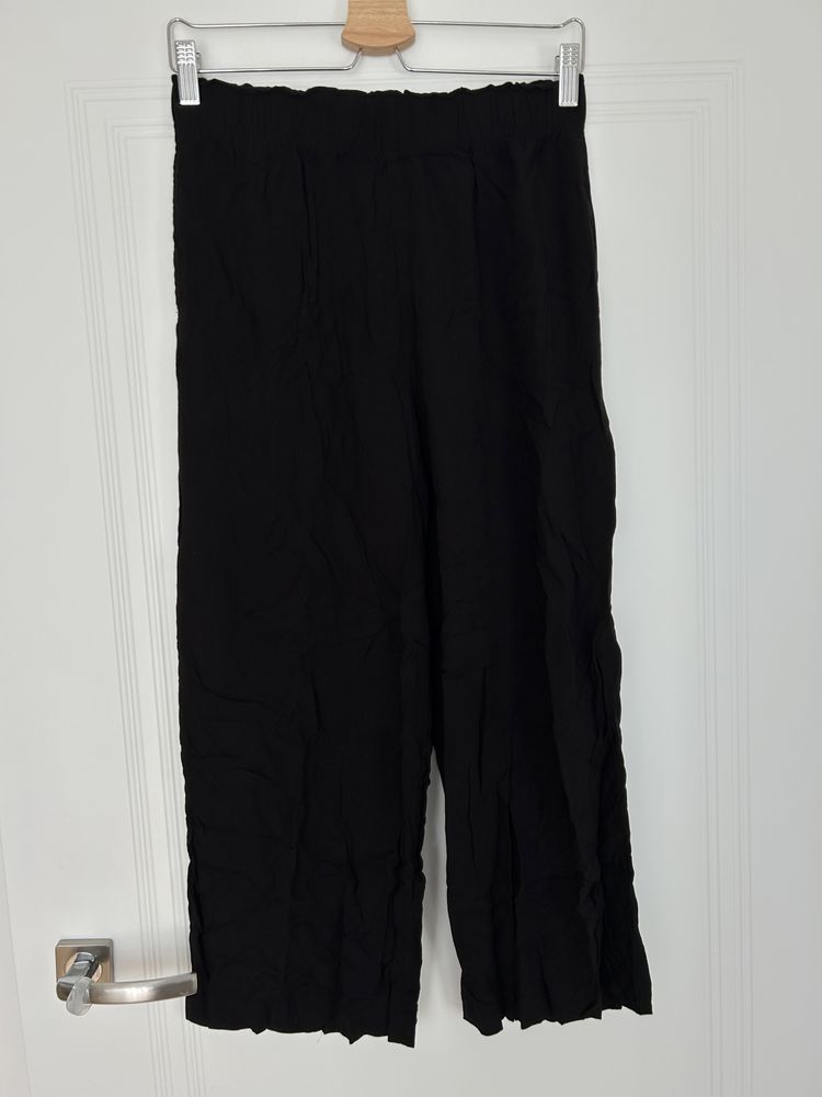 Czarne materiałowe spodnie H&M S