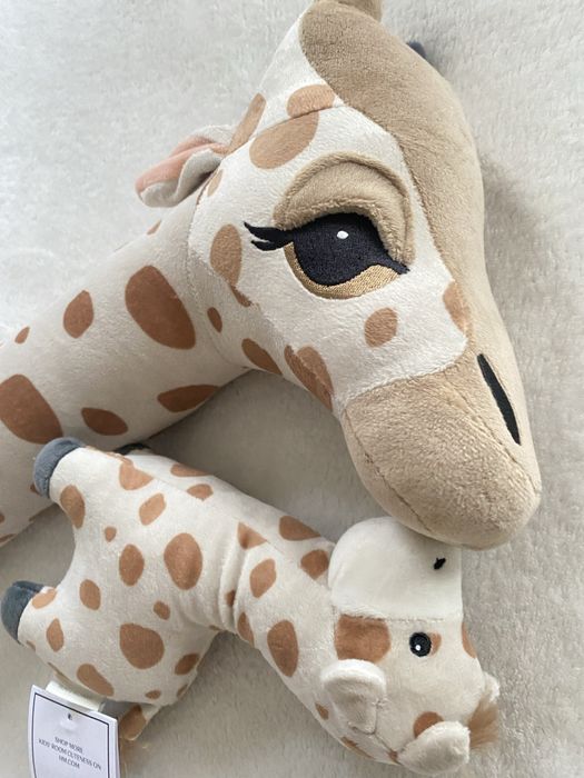 Метрова жирафа h&m Мʼяка іграшка жирафик h&m home