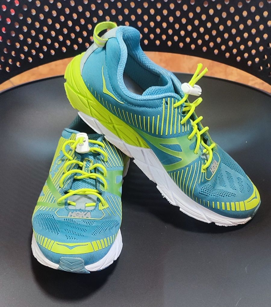 Оригінал HOKA one one  tracer, роз. 42