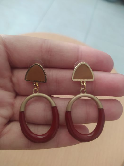 Brincos vermelhos e bege NOVOS