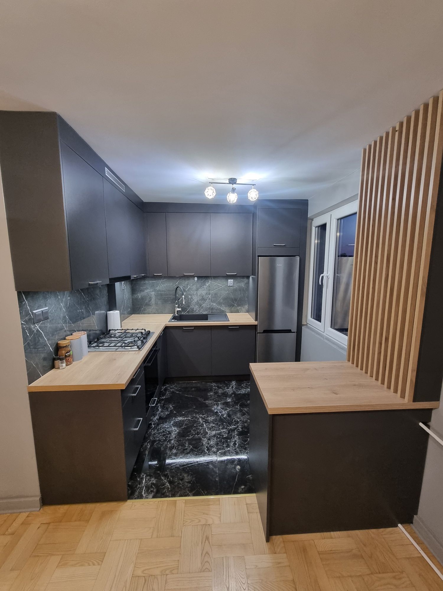 3-pokojowe mieszkanie 64m² - po remoncie, widok na centrum!