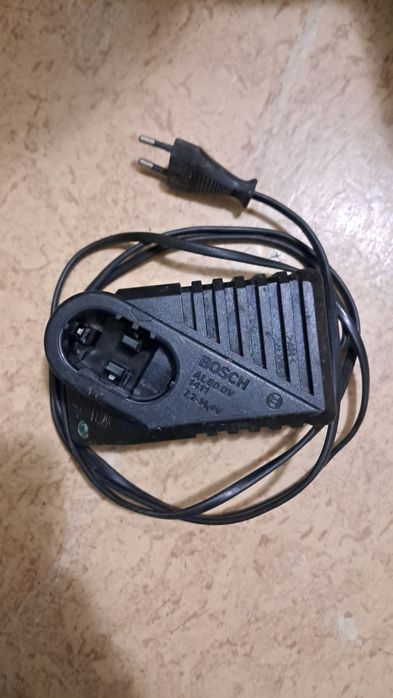 Зарядное устройство BOSCH AL 60 DV 1411 7,2 - 14,4 V