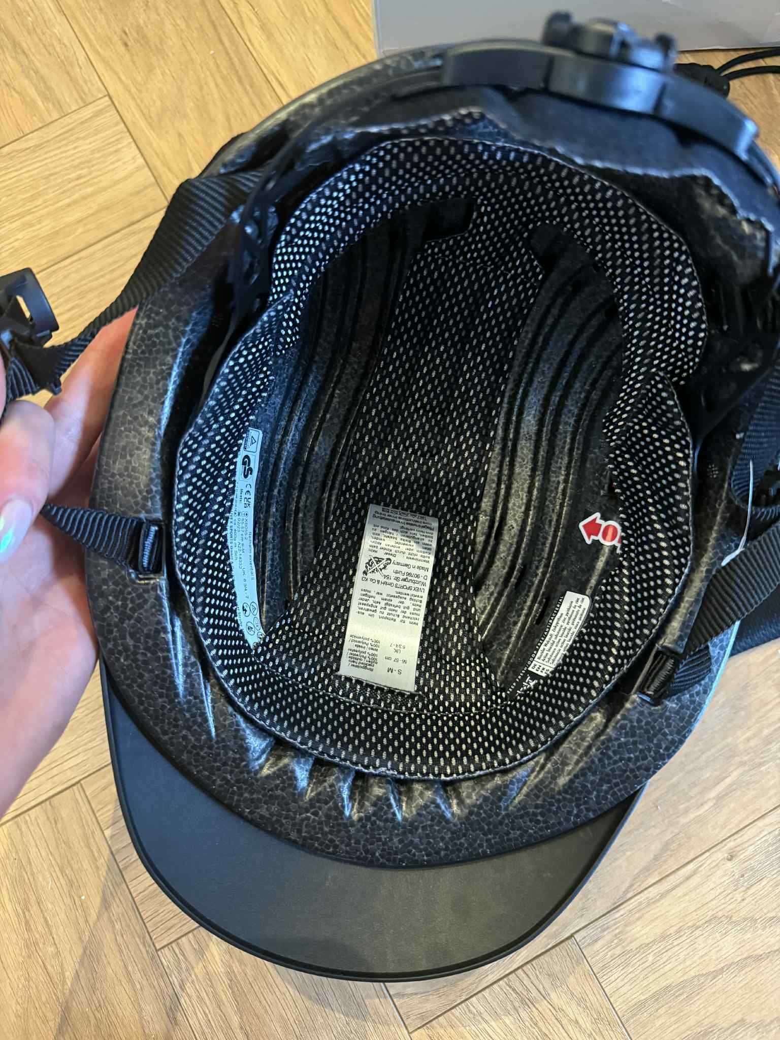 Kask jeździecki Uvex Exxential II mocca mat 55-57cm